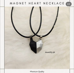 Magnet heart necklace